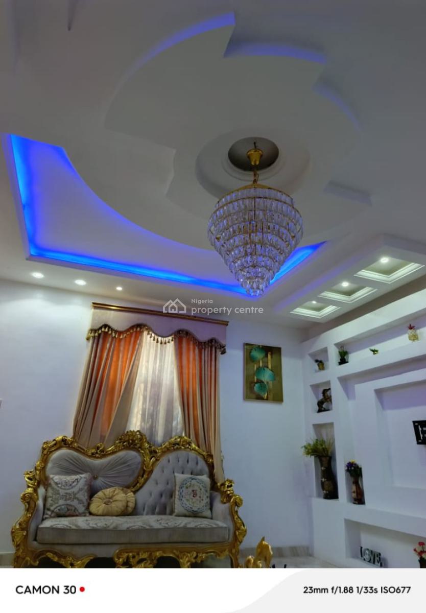 Well Maintained 5 Bedroom Detached Duplex + Bq, Gateway Zone Gra, Gra Phase 1, Magodo, Lagos, Detached Duplex for Sale