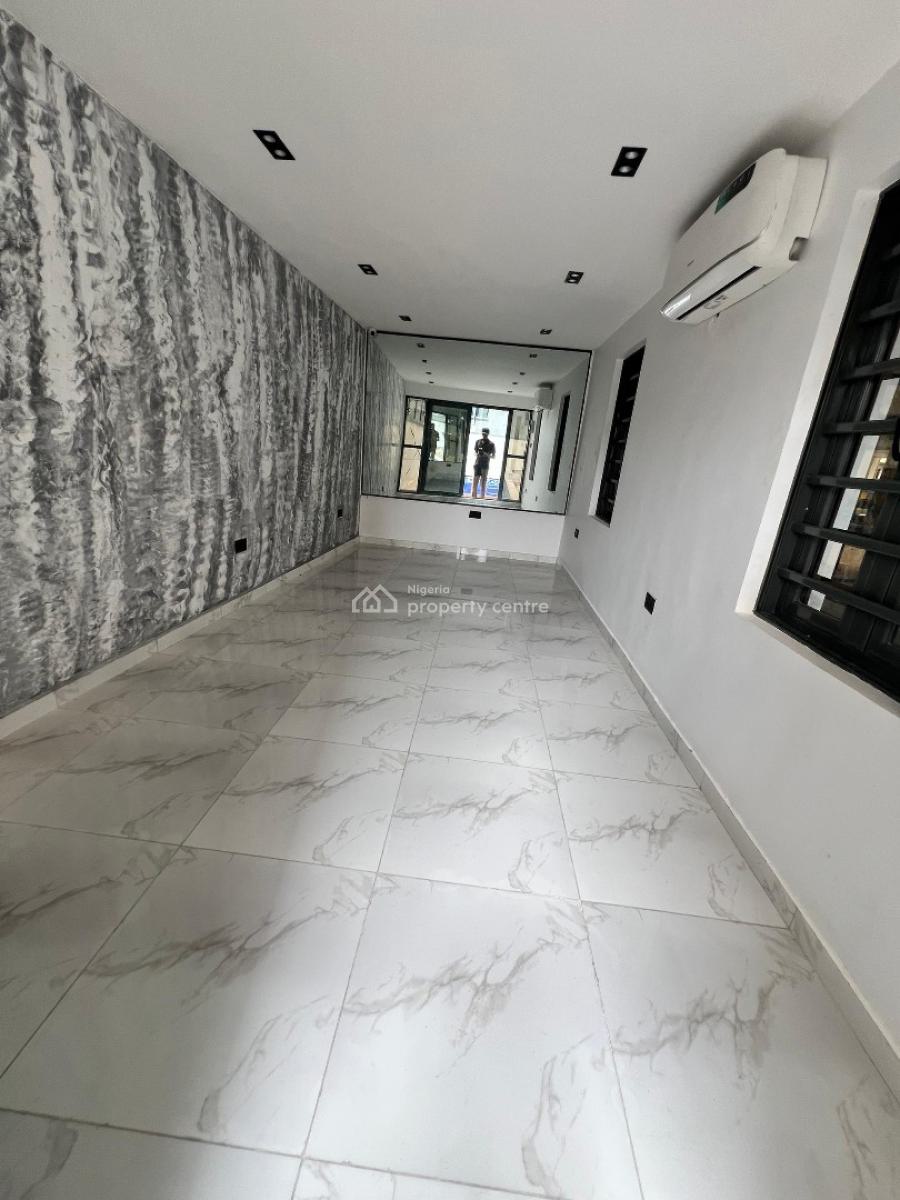 Lovely 2 Bedroom Apartment with Swimming Pool and Gym, Ologolo, Lekki, Lagos, Flat / Apartment for Sale