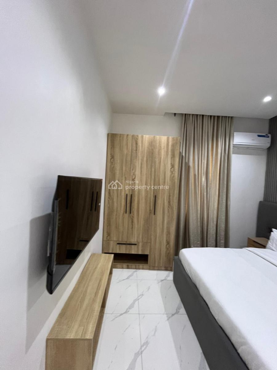 Fully Furnished 4 Bedroom Apartment with Bq, Lekki Phase1, Lekki, Lagos, Flat / Apartment for Rent