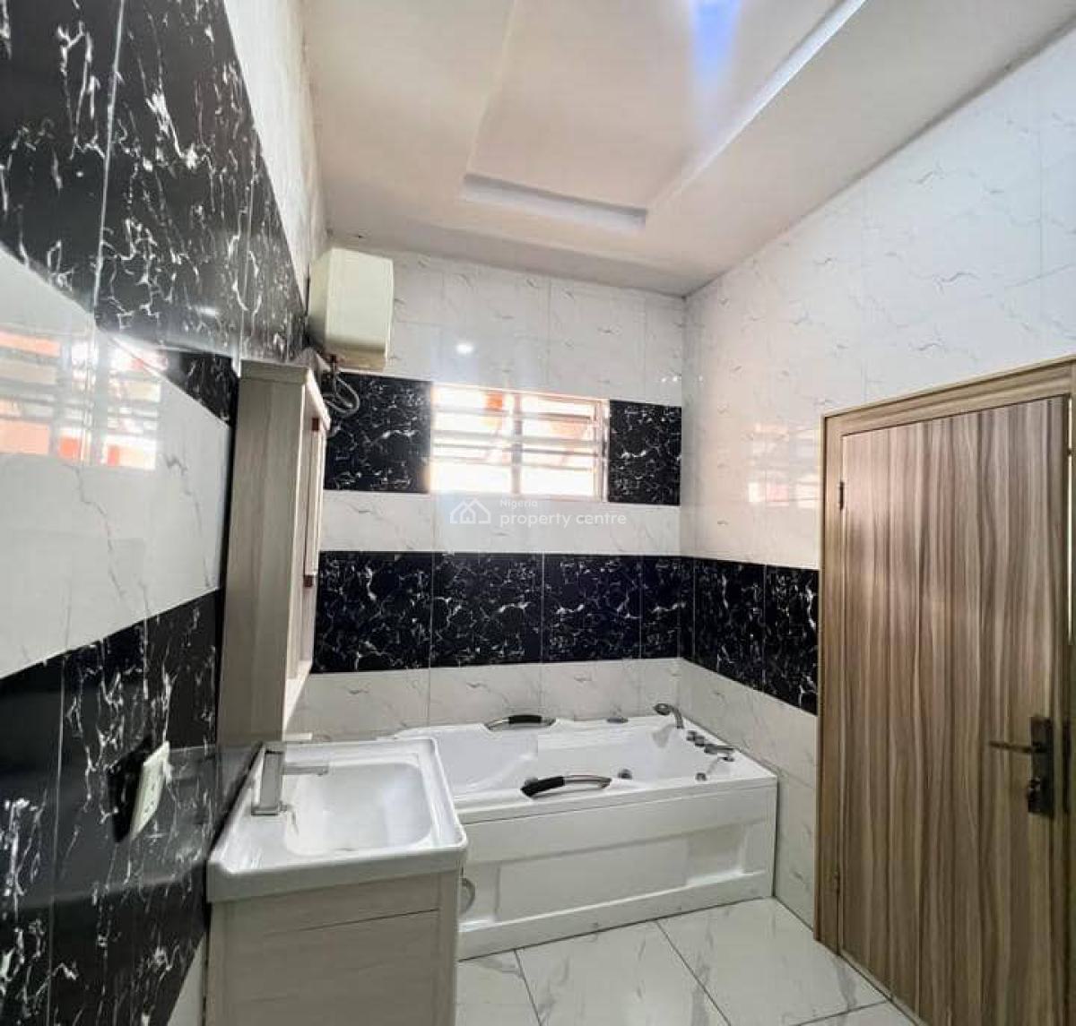 Luxurious 4 Terrace Duplex with Bq, Chevron Lekki Lagos, Ibeju Lekki, Lagos, Flat / Apartment for Rent