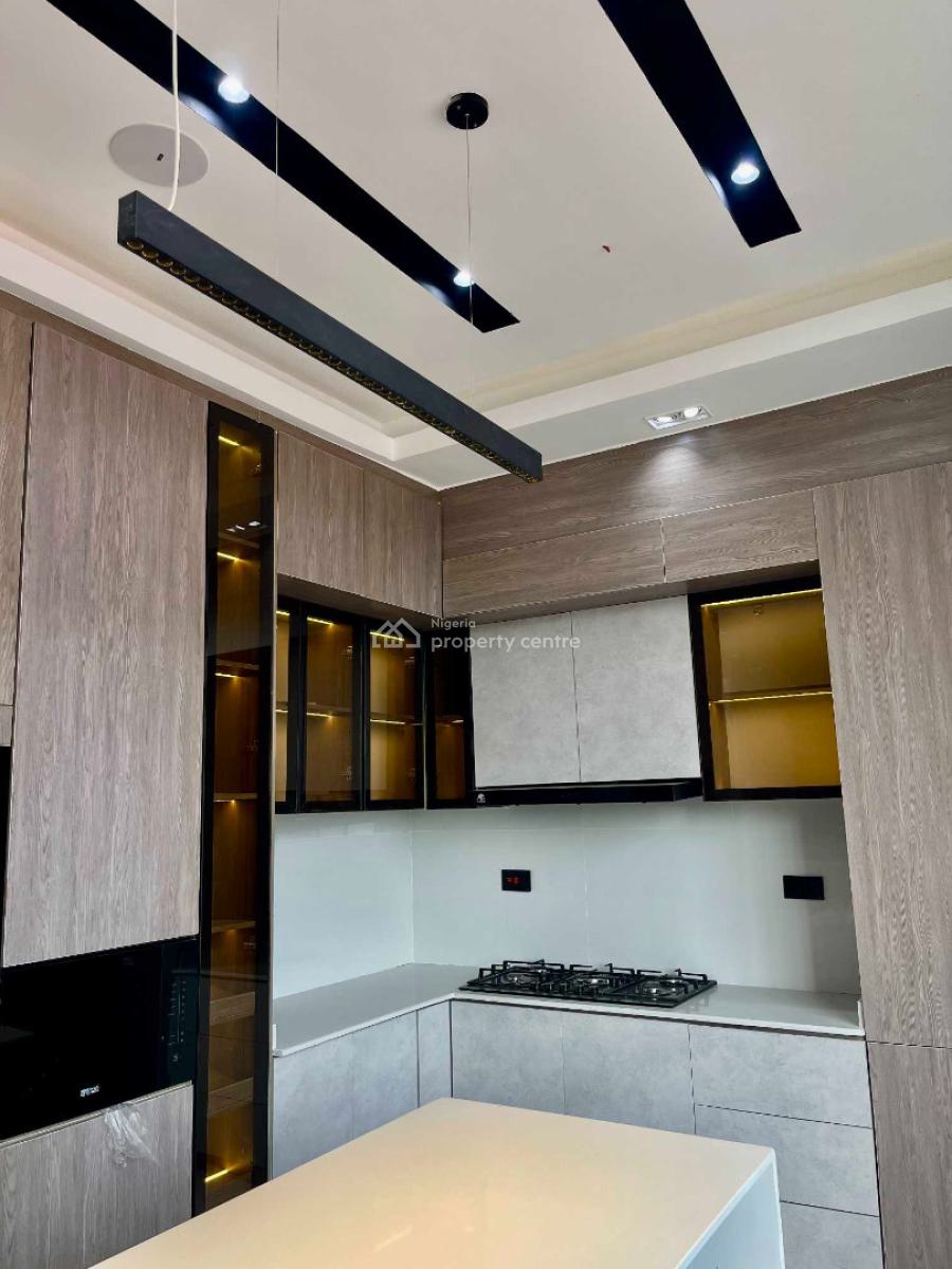 Elegantly Four Bedroom Maisonette with Pool, Gym, Inverter & Elevator, Lekki Phase 1, Lekki, Lagos, Flat / Apartment for Sale