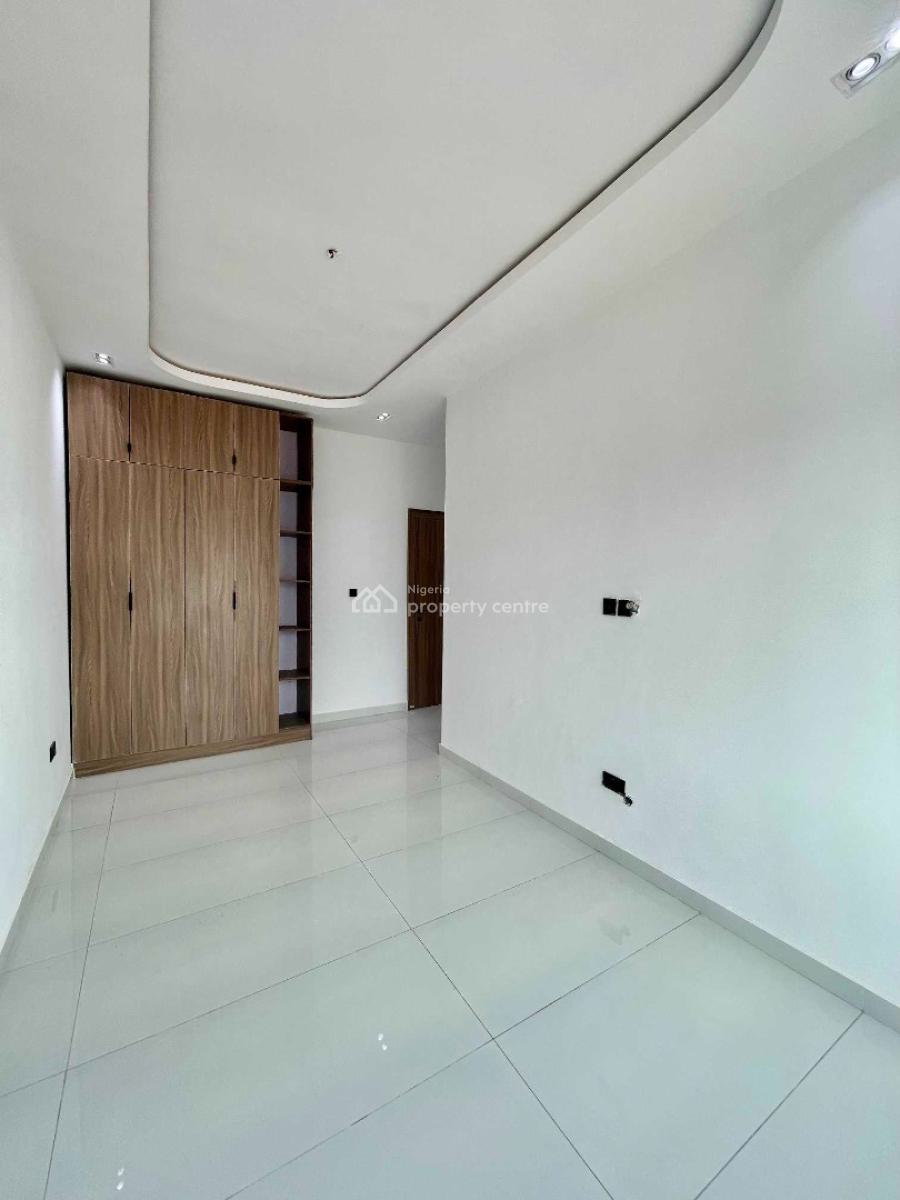 Elegantly Four Bedroom Maisonette with Pool, Gym, Inverter & Elevator, Lekki Phase 1, Lekki, Lagos, Flat / Apartment for Sale