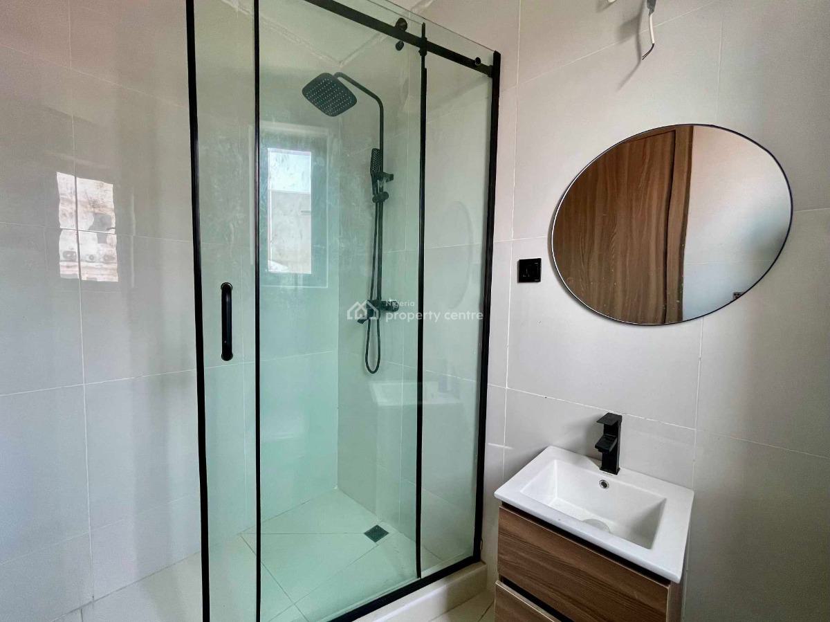 Elegantly Four Bedroom Maisonette with Pool, Gym, Inverter & Elevator, Lekki Phase 1, Lekki, Lagos, Flat / Apartment for Sale