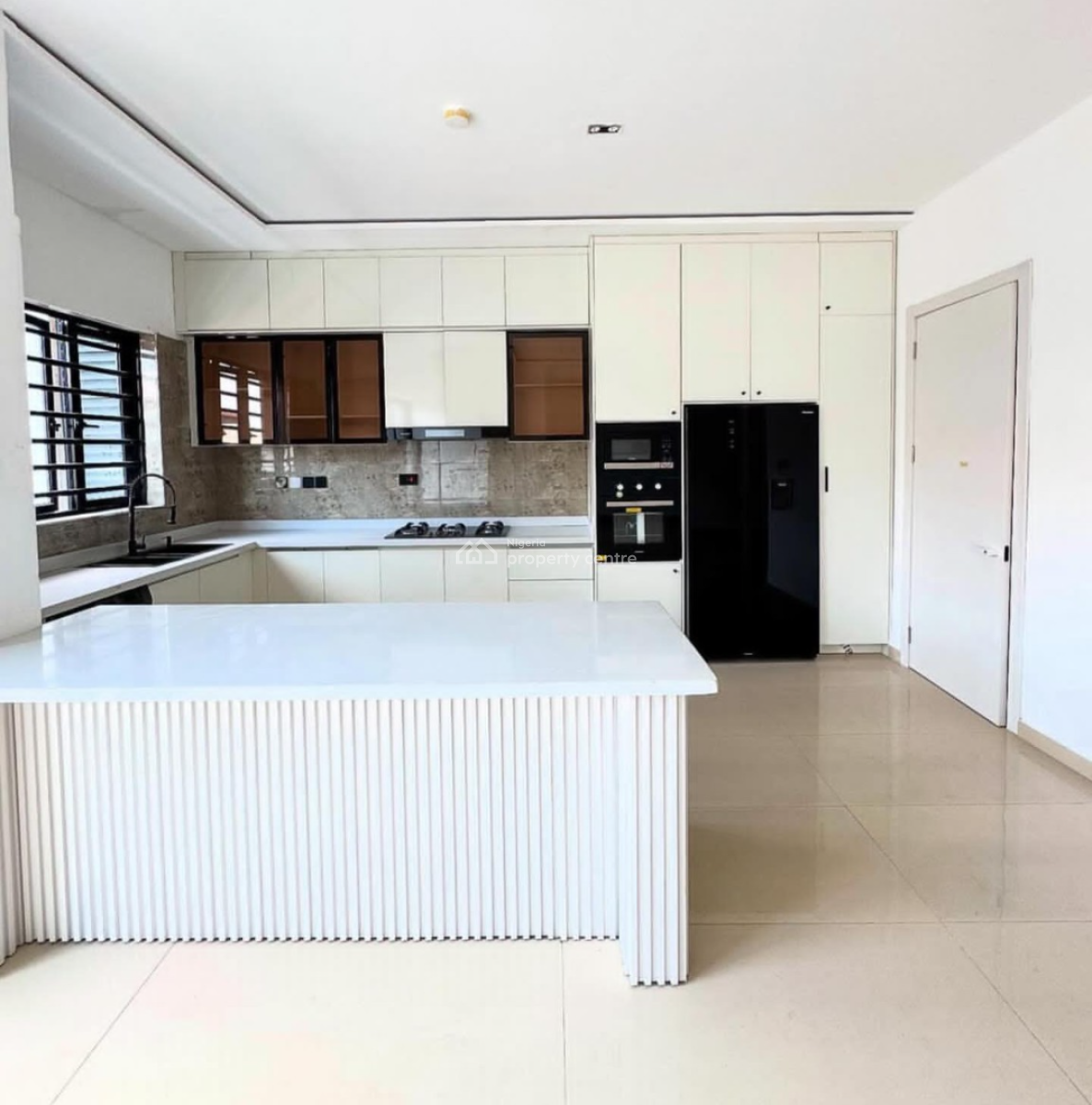 Luxury 3-bedroom Apartment with Bq, Elevator, Pool & Gym, Lekki 1, Lekki Phase 1, Lekki, Lagos, Flat / Apartment for Rent