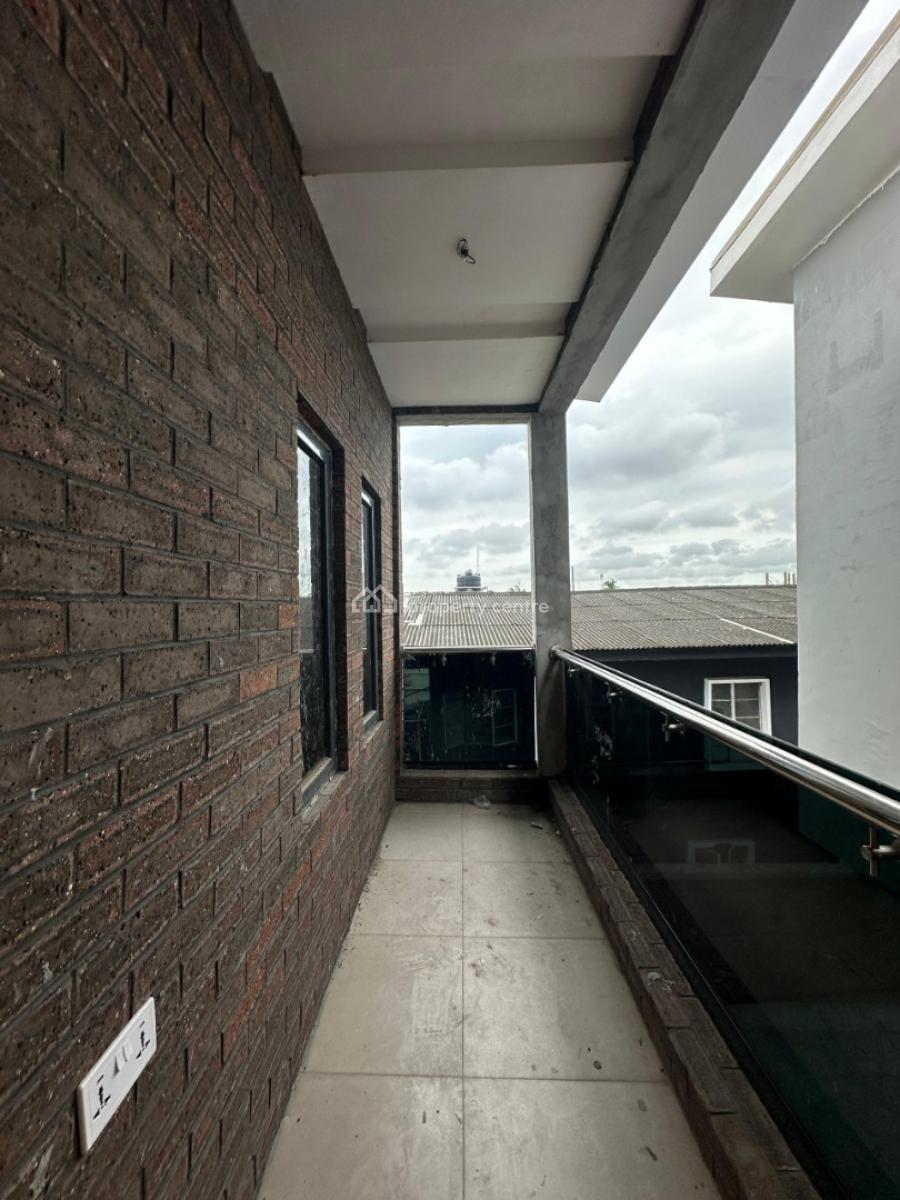 4 Bedroom, Surulere, Lagos, Semi-detached Duplex for Sale