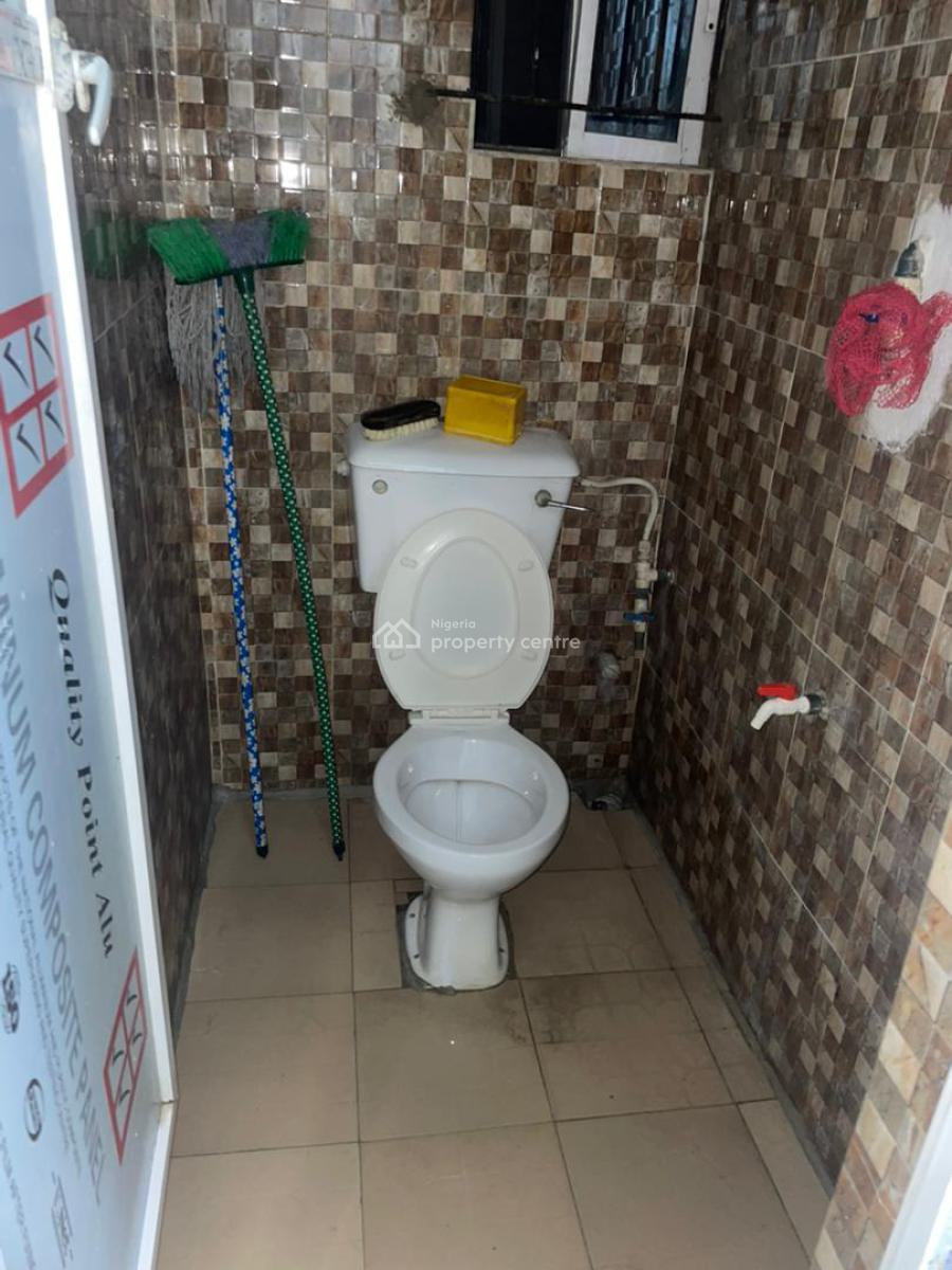 Nice Miniflat Upstairs Vacant Off Ayilara, Ojuelegba Area, Surulere, L, Ojuelegba, Surulere, Lagos, Mini Flat (room and Parlour) for Rent