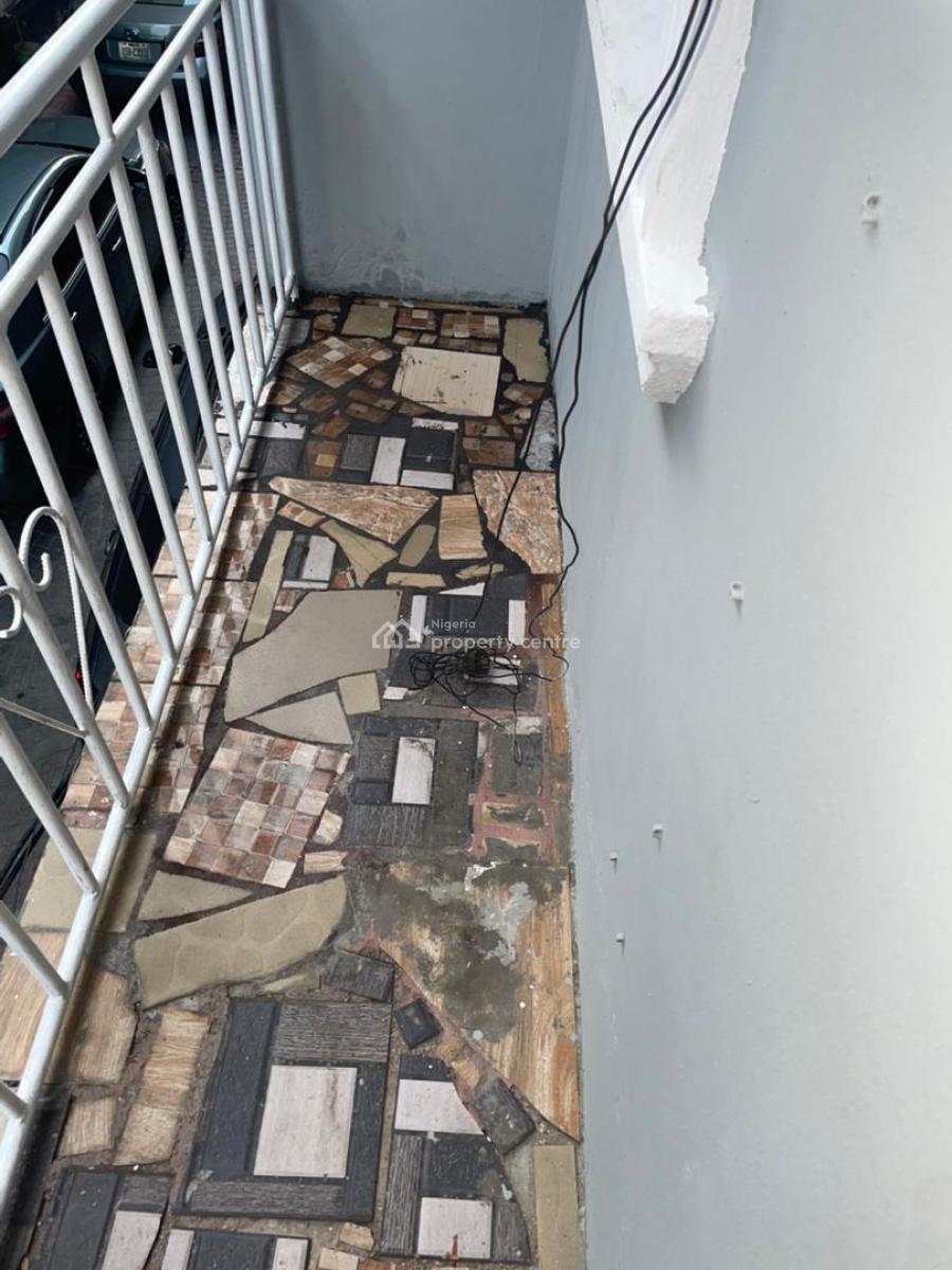 Nice Miniflat Upstairs Vacant Off Ayilara, Ojuelegba Area, Surulere, L, Ojuelegba, Surulere, Lagos, Mini Flat (room and Parlour) for Rent