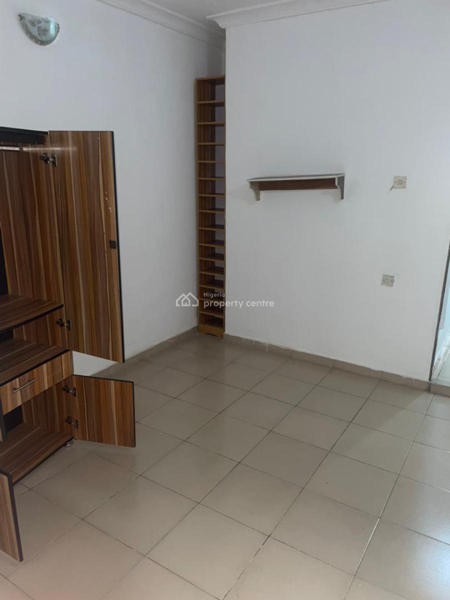 Nice Miniflat Upstairs Vacant Off Ayilara, Ojuelegba Area, Surulere, L, Ojuelegba, Surulere, Lagos, Mini Flat (room and Parlour) for Rent