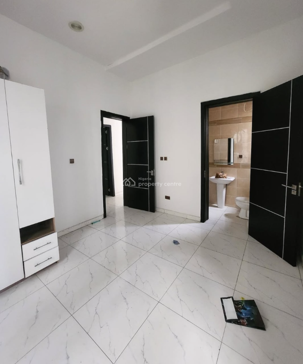 Spaciously Built 4bedroom Semi Detached with Fitted Kitchen, En-suite, Orchid Road, Lekki, Lagos, House for Rent