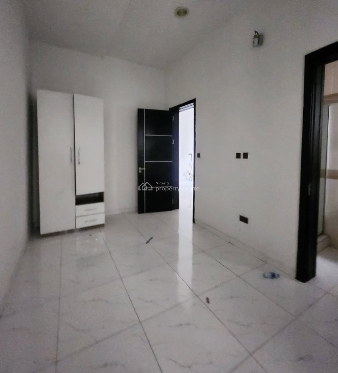 Spaciously Built 4bedroom Semi Detached with Fitted Kitchen, En-suite, Orchid Road, Lekki, Lagos, House for Rent