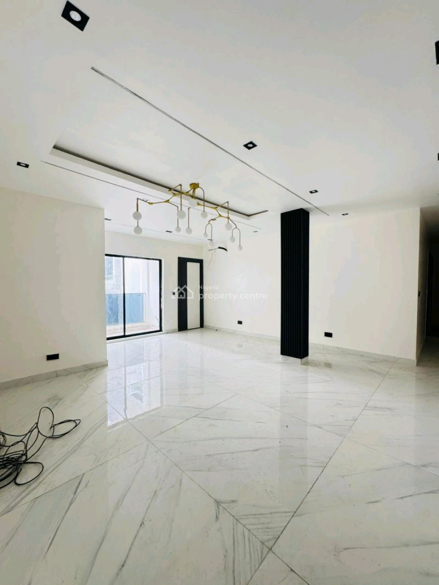 Nicely Built 3 Bedroom Apartment in a Secured Location   Location: I, Ikeja Gra, Ikeja, Lagos, Flat / Apartment for Sale