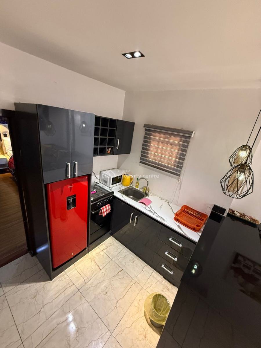 Cozy 1 Bedroom Apartment, Lekki Phase 1, Lekki, Lagos, Flat / Apartment Short Let