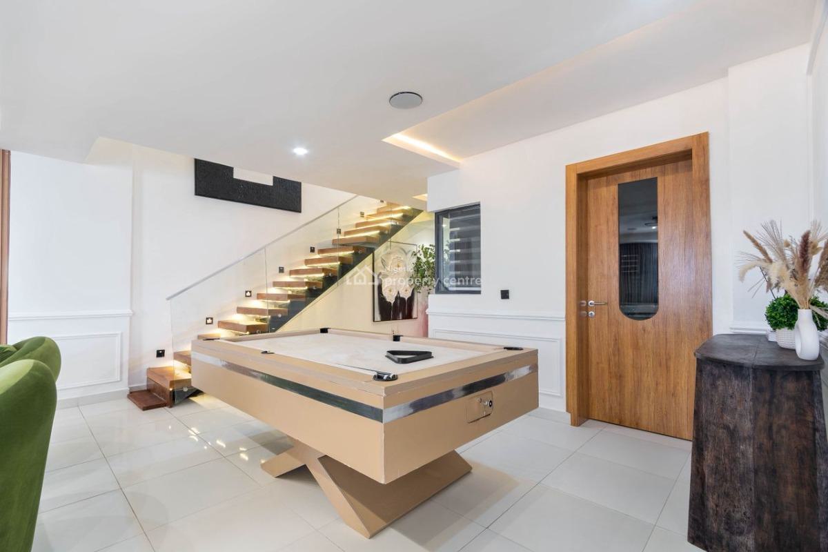 Luxury & Cozy 3bedroom with Balcony, Lekki Phase 1, Lekki Phase 1, Lekki, Lagos, House Short Let