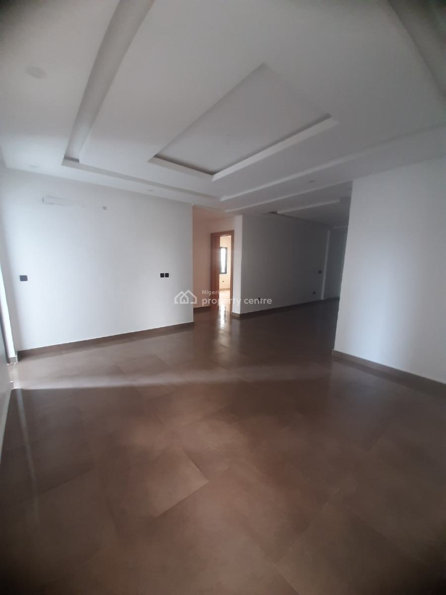 Serviced 2 Bedroom En-suite New Flat with Enxlosed Fitted Kitchen, Coo, Lekki Phase 1, Lekki, Lagos, Flat / Apartment for Rent