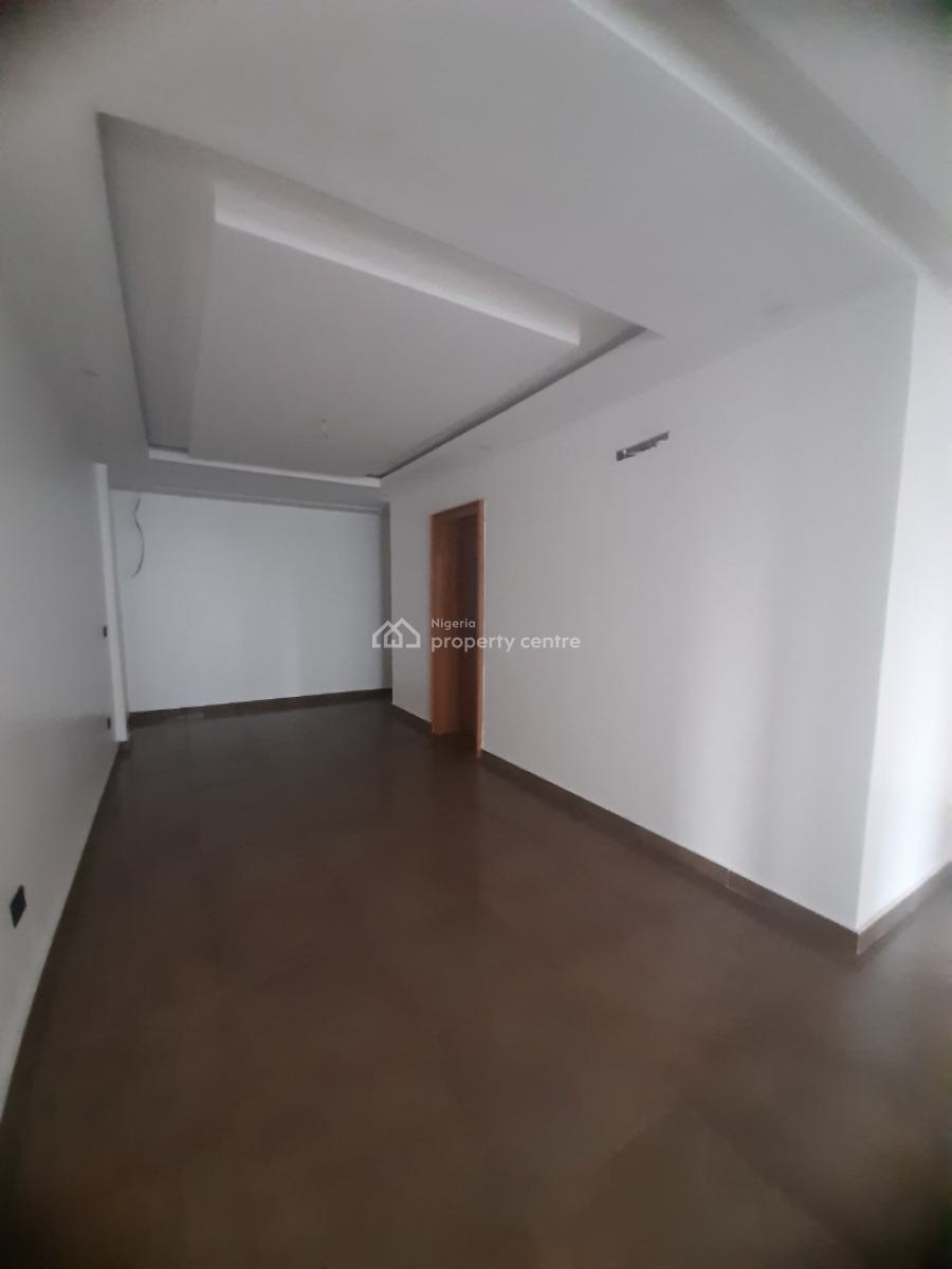 Serviced 2 Bedroom En-suite New Flat with Enxlosed Fitted Kitchen, Coo, Lekki Phase 1, Lekki, Lagos, Flat / Apartment for Rent