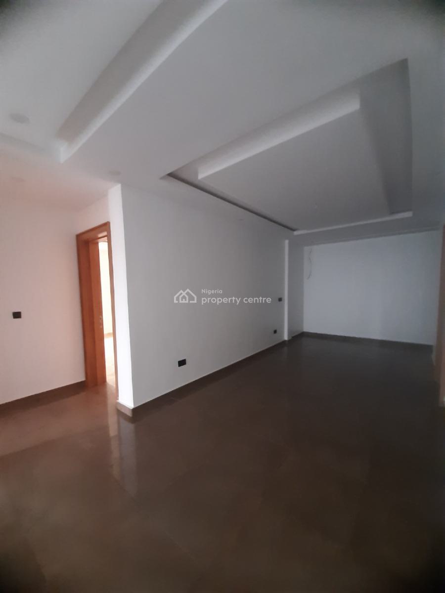 Serviced 2 Bedroom En-suite New Flat with Enxlosed Fitted Kitchen, Coo, Lekki Phase 1, Lekki, Lagos, Flat / Apartment for Rent