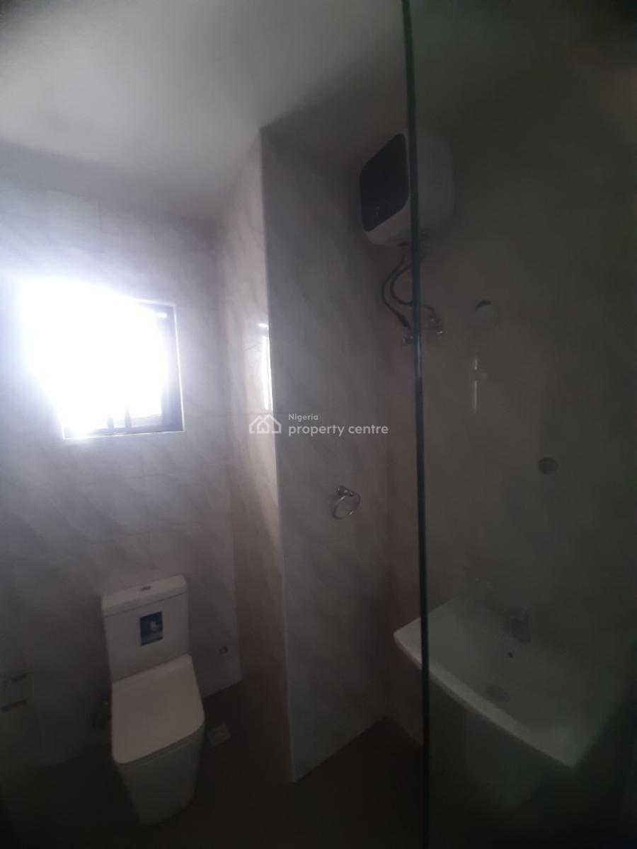 Serviced 2 Bedroom En-suite New Flat with Enxlosed Fitted Kitchen, Coo, Lekki Phase 1, Lekki, Lagos, Flat / Apartment for Rent