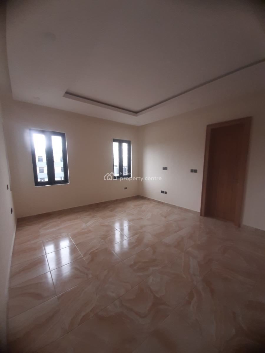Serviced 2 Bedroom En-suite New Flat with Enxlosed Fitted Kitchen, Coo, Lekki Phase 1, Lekki, Lagos, Flat / Apartment for Rent