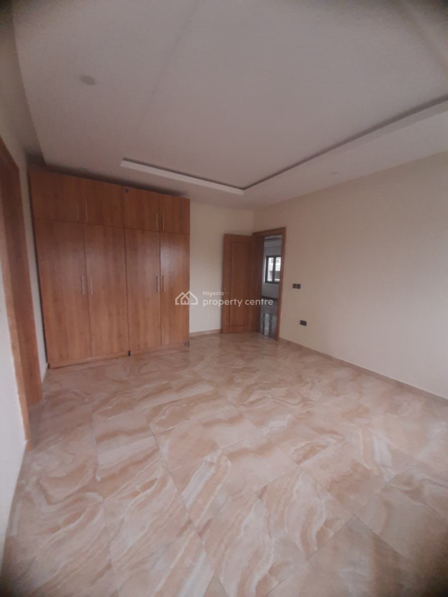 Serviced 2 Bedroom En-suite New Flat with Enxlosed Fitted Kitchen, Coo, Lekki Phase 1, Lekki, Lagos, Flat / Apartment for Rent
