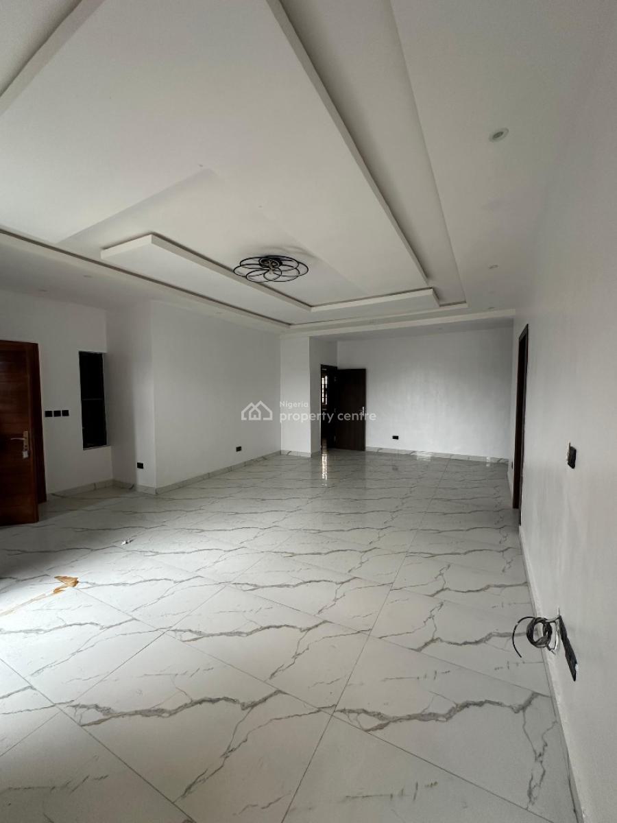 3 Bedroom Penthouse Apartment, Ikota Gra, Ikota, Lekki, Lagos, Block of Flats for Sale