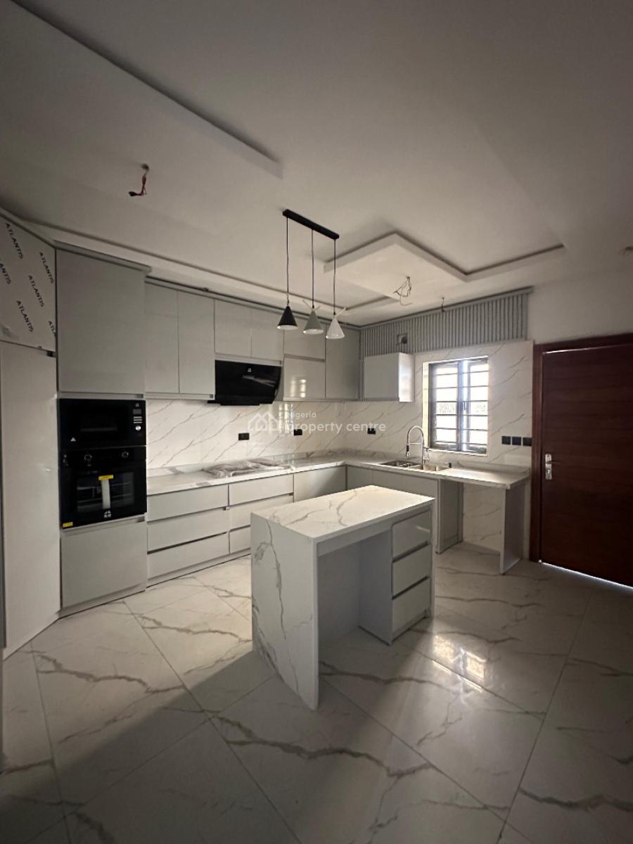 3 Bedroom Penthouse Apartment, Ikota Gra, Ikota, Lekki, Lagos, Block of Flats for Sale