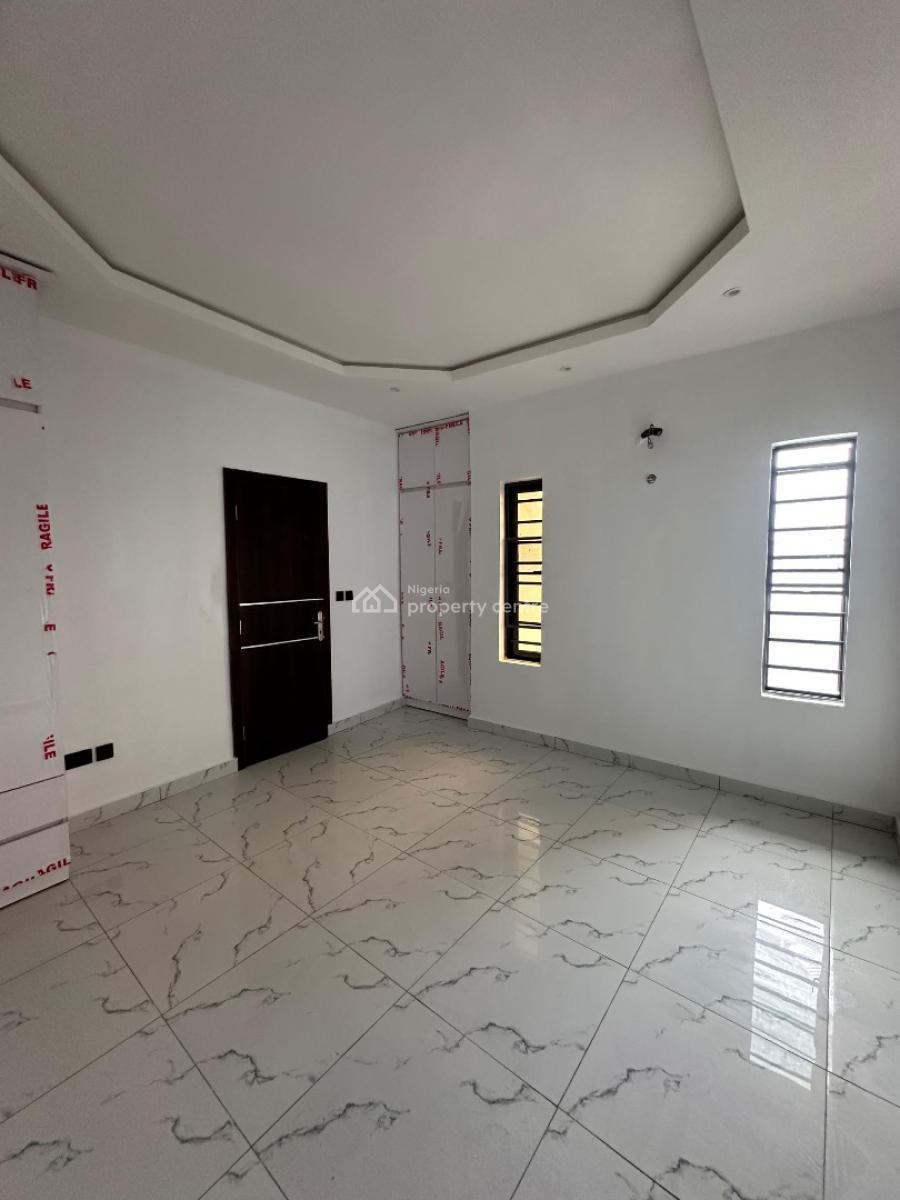 3 Bedroom Penthouse Apartment, Ikota Gra, Ikota, Lekki, Lagos, Block of Flats for Sale