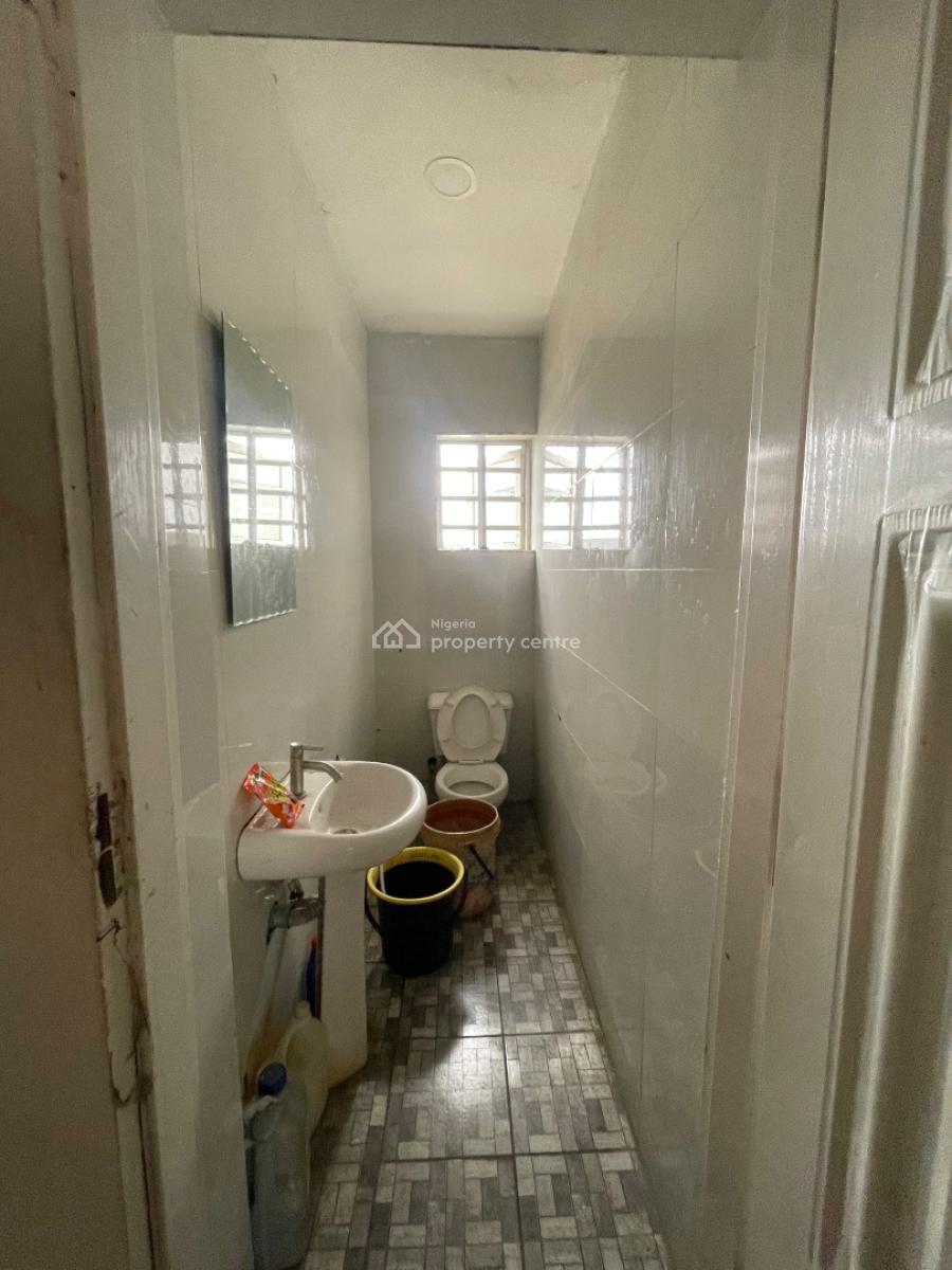 a Spacious 2 Bedroom Apartment, Off Mobil Road Ilaje Ajah, Lekki, Lagos, Flat / Apartment for Rent