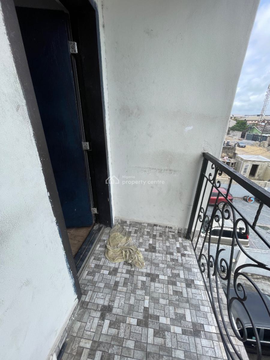a Spacious 2 Bedroom Apartment, Off Mobil Road, Ilaje, Ajah, Lagos, Flat / Apartment for Rent