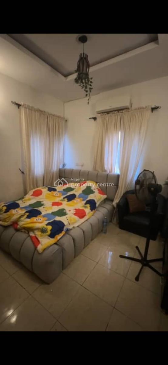 Distress Well Built Spacious 3 Bedrooms Flat, By Lifecamp Junction, Jabi, Abuja, Flat / Apartment for Sale