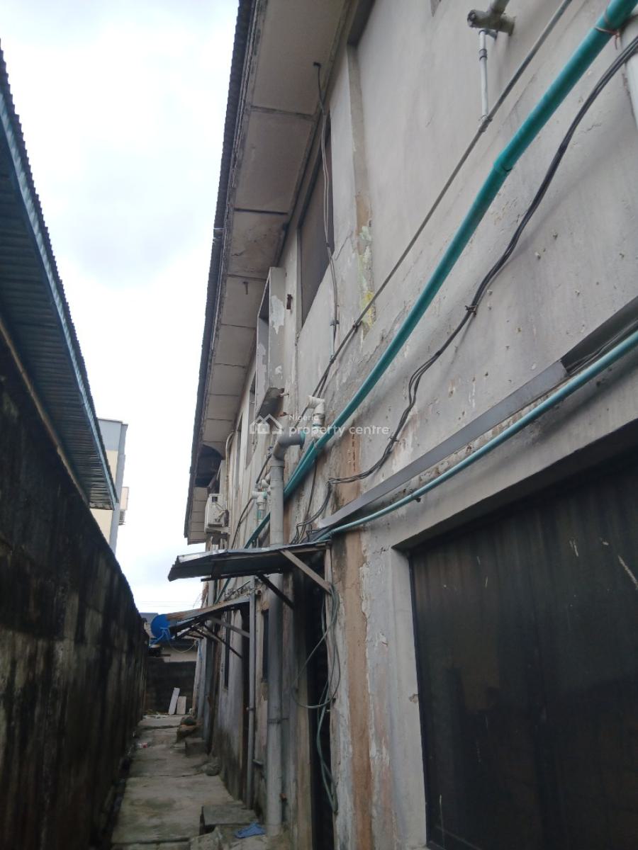 Decent Standard Mini Flat in a Serene Estate, Yaba, Lagos, Mini Flat (room and Parlour) for Rent