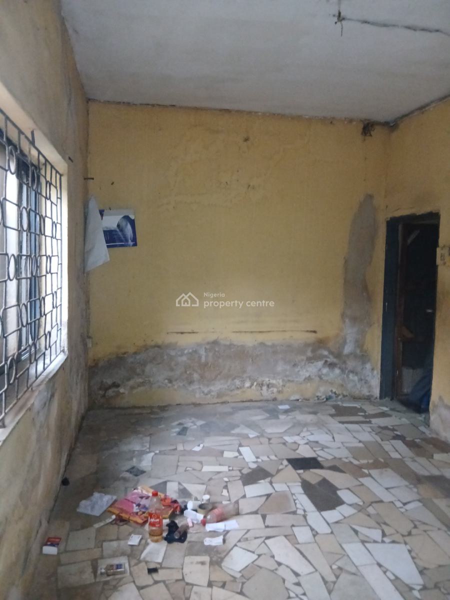 Decent Standard Mini Flat in a Serene Estate, Yaba, Lagos, Mini Flat (room and Parlour) for Rent