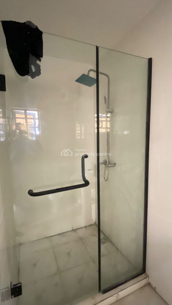 Tastefully Built 2 Bedroom Flat, Spar Road, Ikate Elegushi, Lekki, Lagos, Flat / Apartment for Rent
