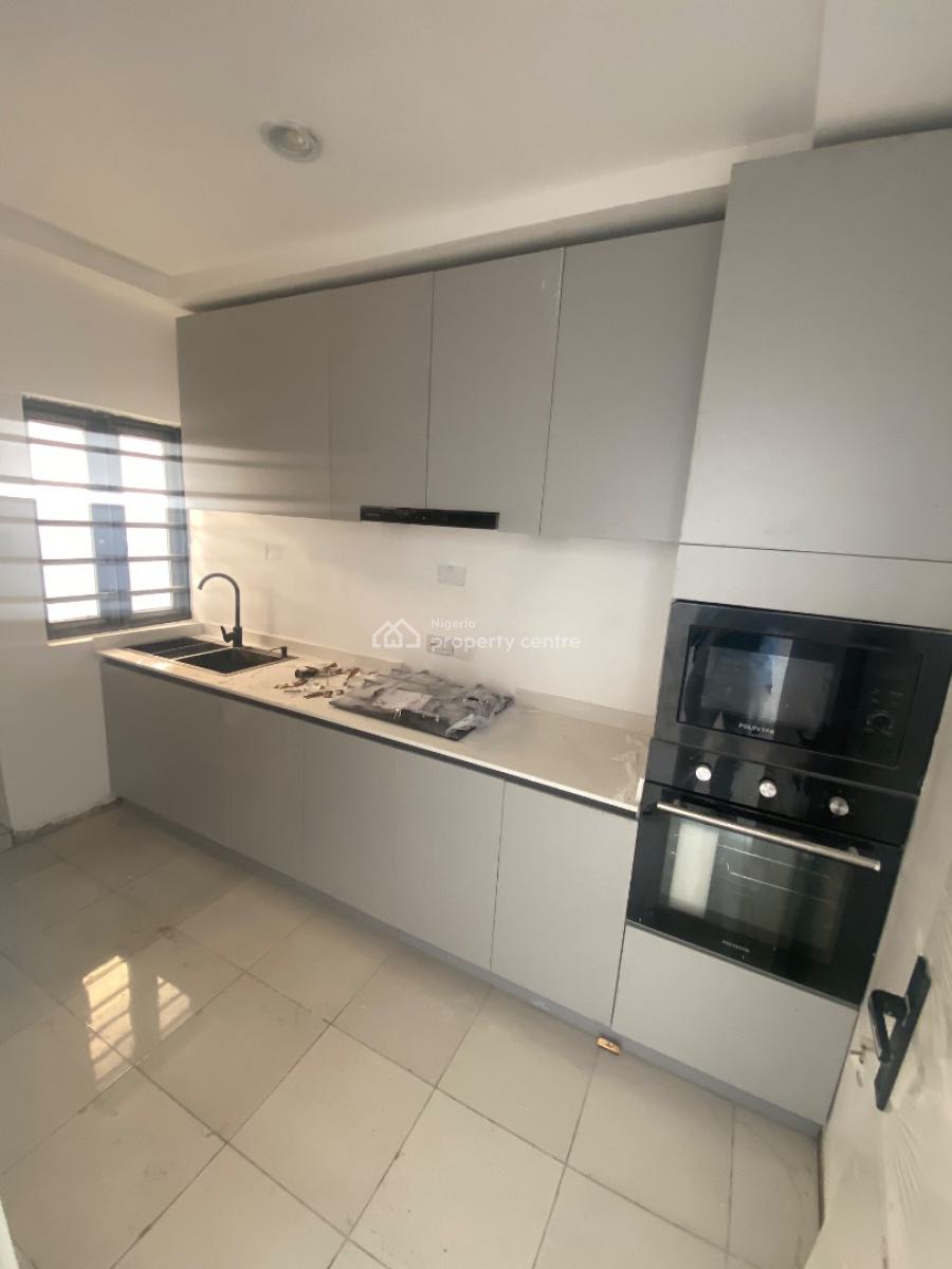 Tastefully Built 2 Bedroom Flat, Spar Road, Ikate Elegushi, Lekki, Lagos, Flat / Apartment for Rent