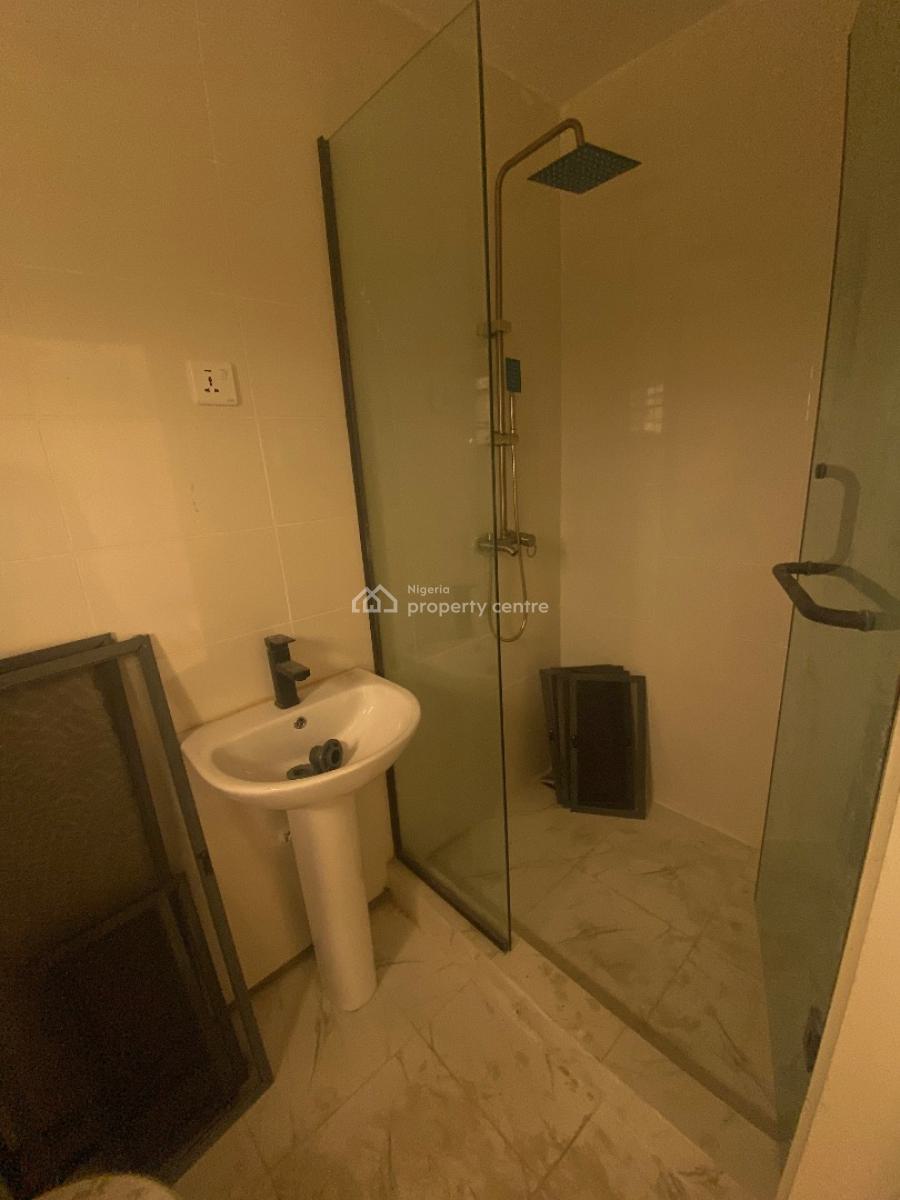 Tastefully Built 2 Bedroom Flat, Spar Road, Ikate Elegushi, Lekki, Lagos, Flat / Apartment for Rent
