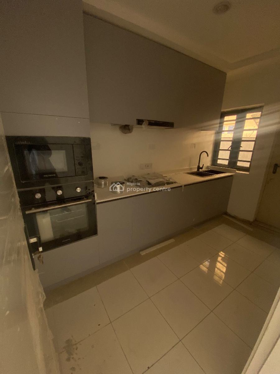 Tastefully Built 2 Bedroom Flat, Spar Road, Ikate Elegushi, Lekki, Lagos, Flat / Apartment for Rent