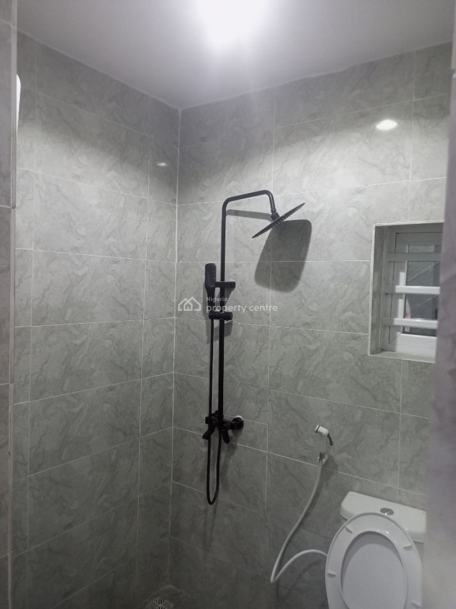 Luxury Newly Built 2 Bedroom Upstairs., Off Canoe Road, Ajao, Oke Afa, Isolo, Lagos, Flat / Apartment for Rent