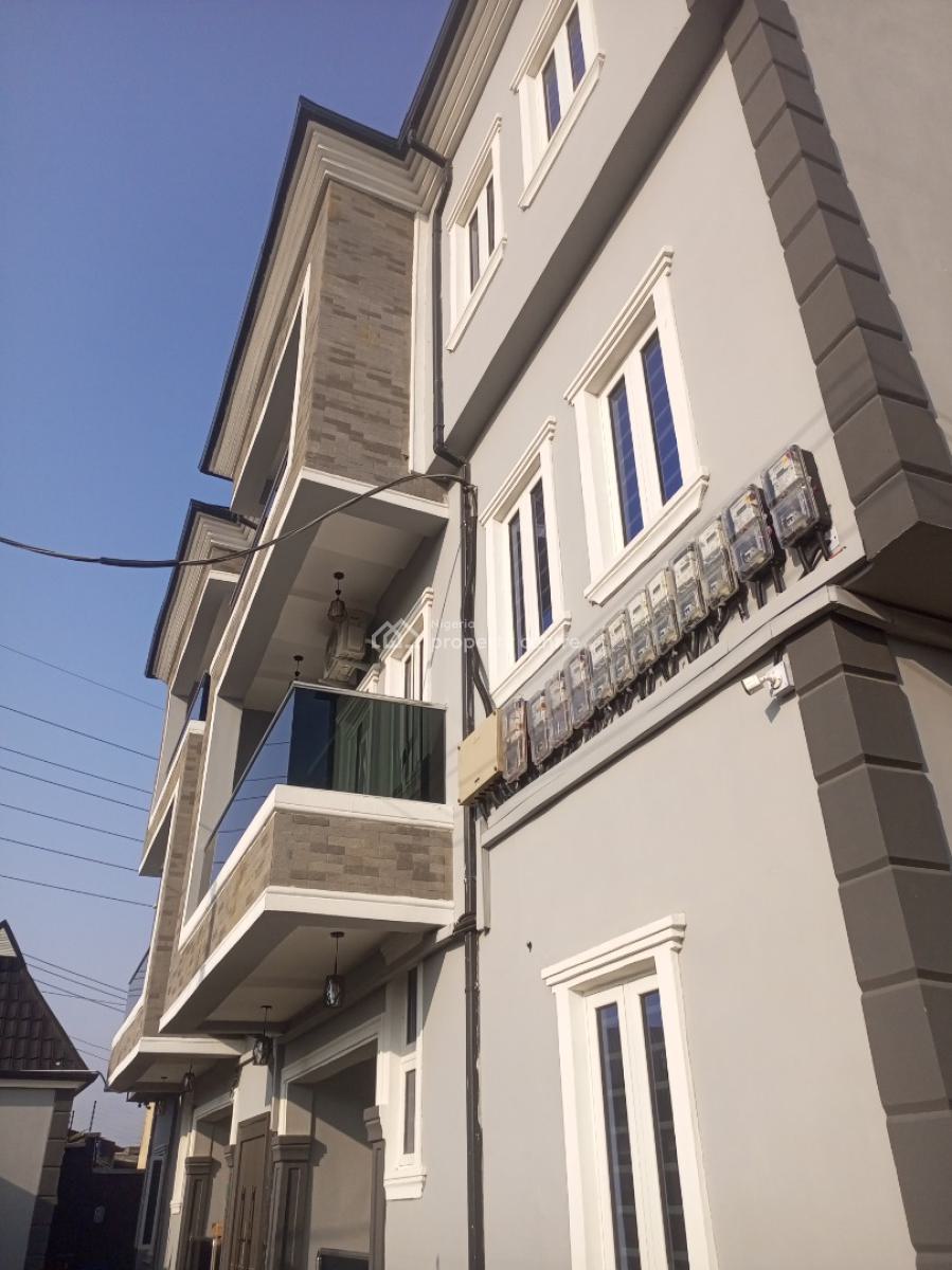 Luxury Newly Built 2 Bedroom Upstairs., Off Canoe Road, Ajao, Oke Afa, Isolo, Lagos, Flat / Apartment for Rent