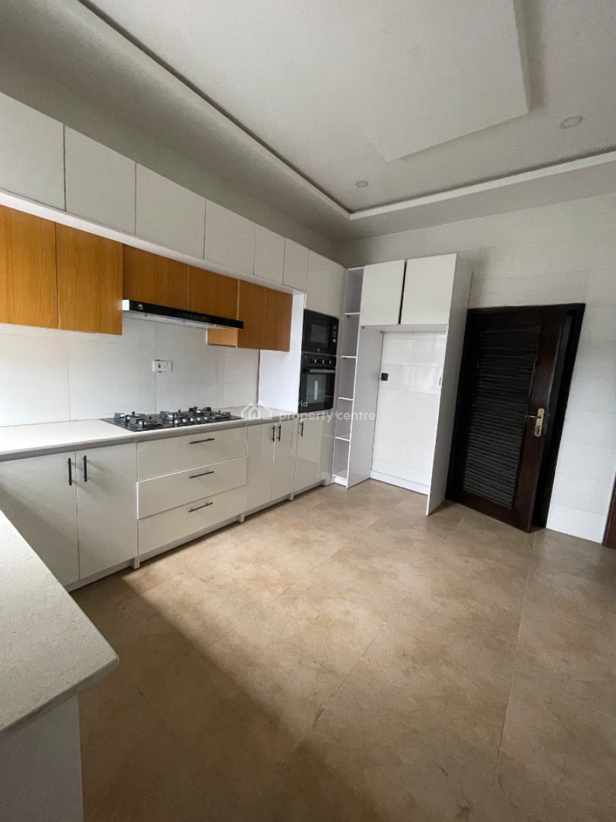 a Standard 4 Bedroom Terrace Duplex, Along Mobil Road Ilaje Ajah, Lekki, Lagos, Terraced Duplex for Rent