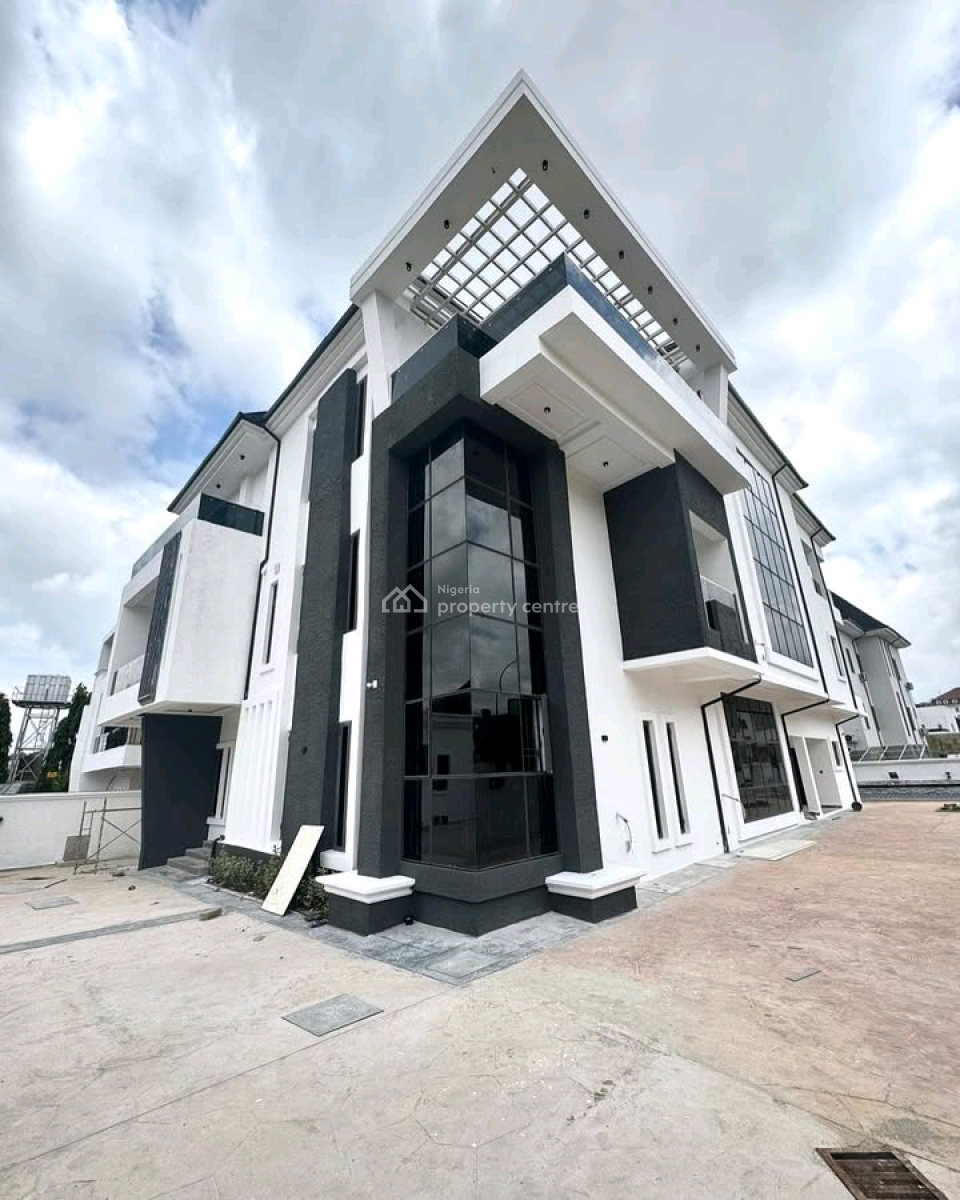 Property Type: 6 Bedroom Detached Home + 4 Living Rooms + 2 Rooms Maid, Guzape District, Abuja, House for Sale