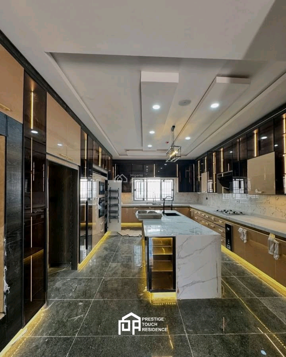 Property Type: 6 Bedroom Detached Home + 4 Living Rooms + 2 Rooms Maid, Guzape District, Abuja, House for Sale