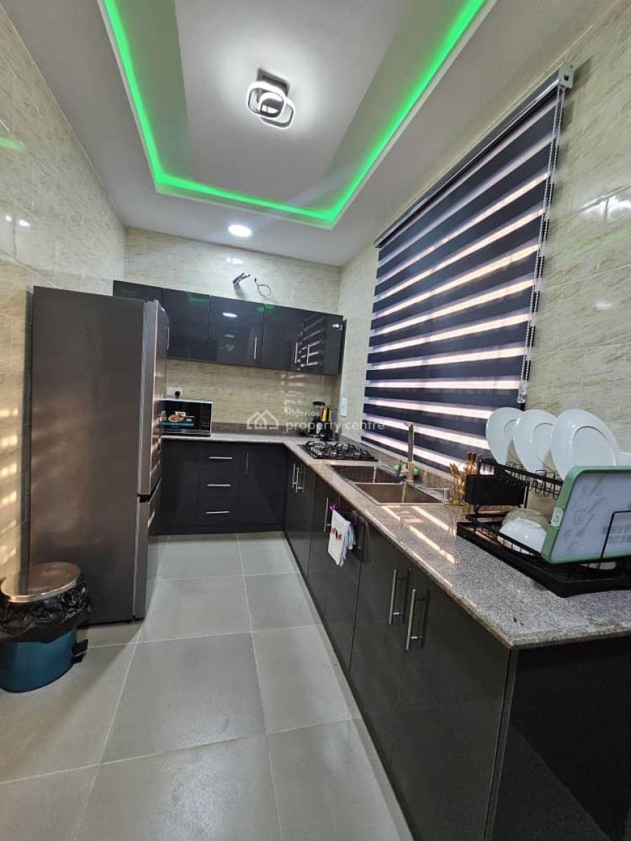Luxury Fully Furnished 3bedrooms Apartments, Lekki Phase 1, Lekki, Lagos, Flat / Apartment Short Let