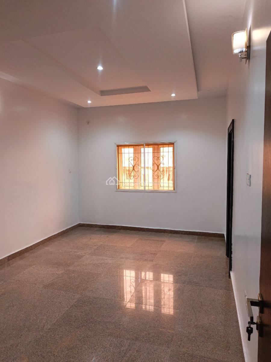 Clean Serviced and Spacious 3 Bedroom Flat, Jahi Behind Aduvie School, Jahi, Abuja, Flat / Apartment for Rent