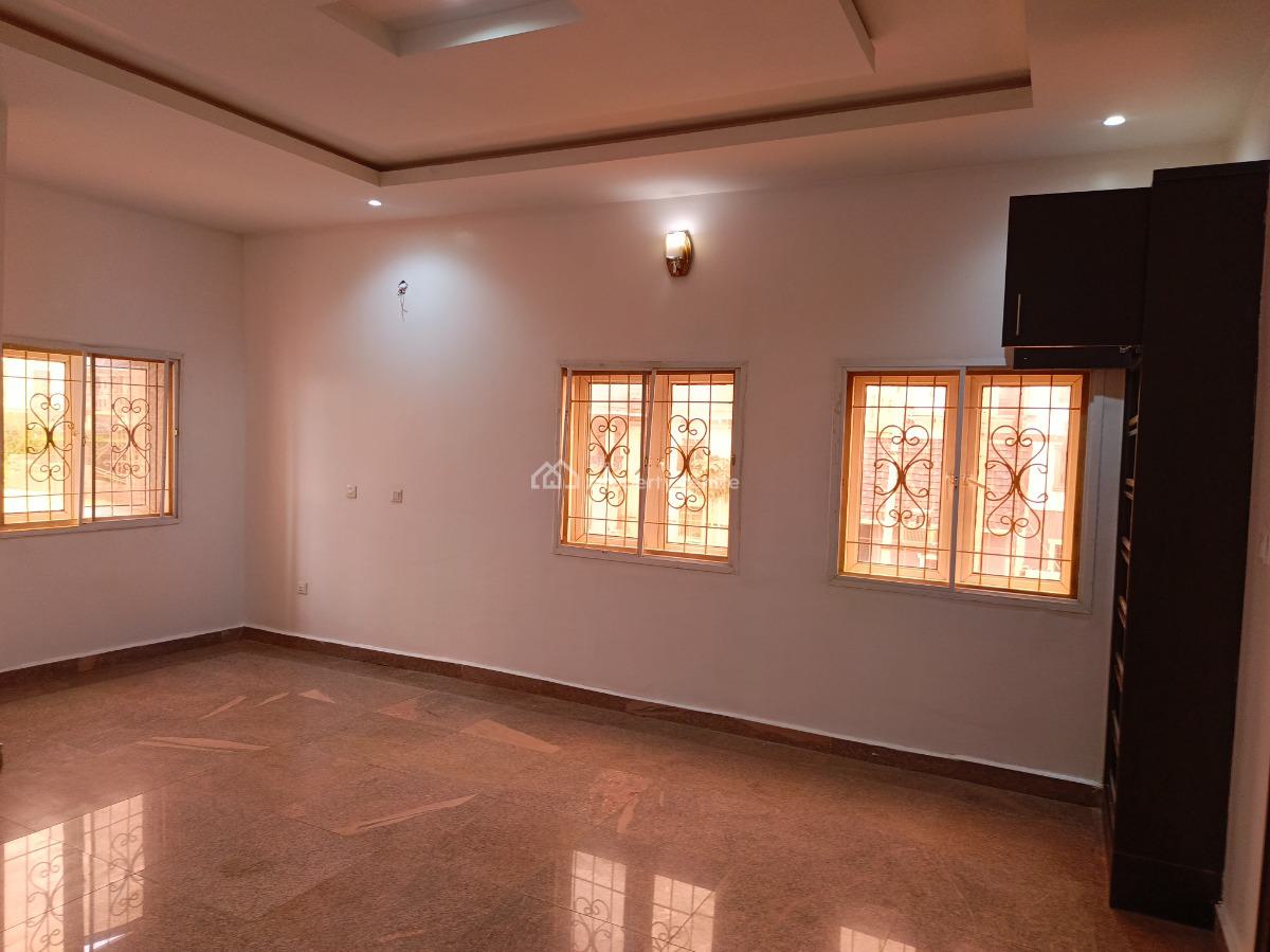 Clean Serviced and Spacious 3 Bedroom Flat, Jahi Behind Aduvie School, Jahi, Abuja, Flat / Apartment for Rent