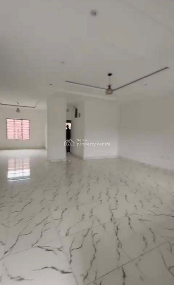 Luxury Spacious 2bedroom En-suite Flat, Life Camp, Abuja, Block of Flats for Sale