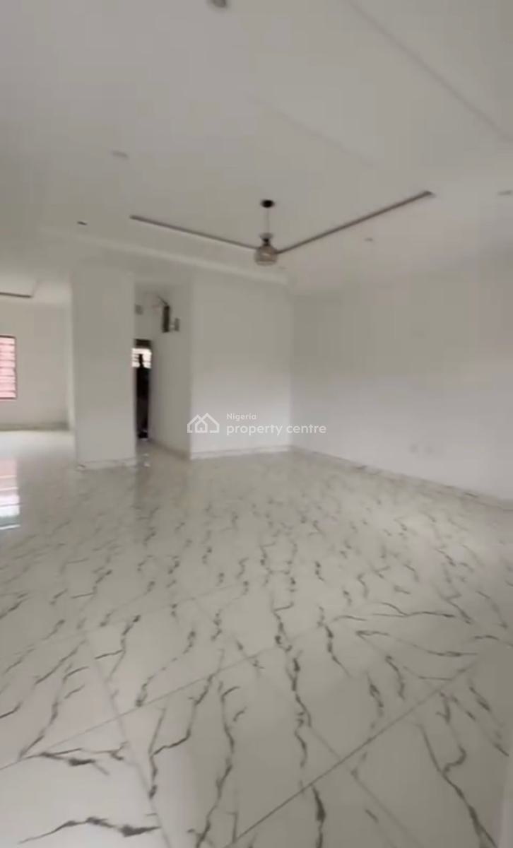 Luxury Spacious 2bedroom En-suite Flat, Life Camp, Abuja, Block of Flats for Sale