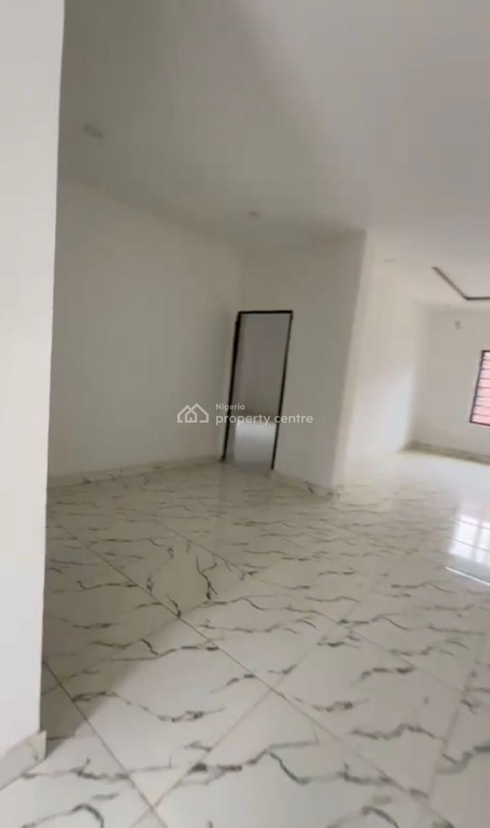 Luxury Spacious 2bedroom En-suite Flat, Life Camp, Abuja, Block of Flats for Sale