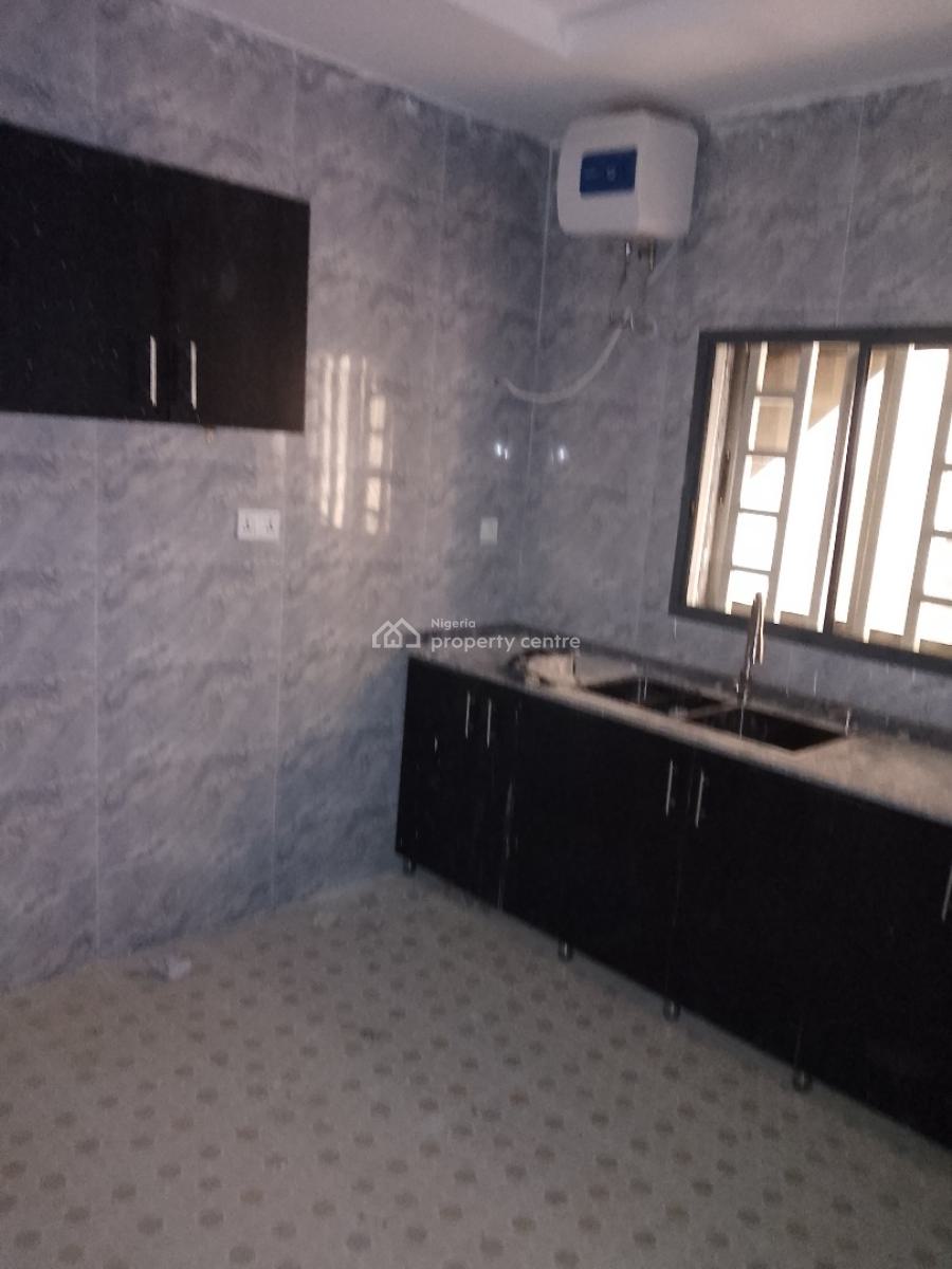 Massively New 3bedrooms Flat Upstairs, Off Jehovah Witness Road Bogije Ibeju-lekki Lagos, Bogije, Ibeju Lekki, Lagos, Flat / Apartment for Rent