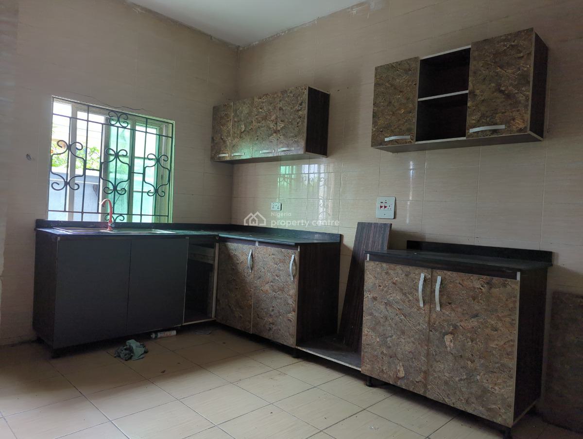 This Classic 3-bedroom Is Brimming with Potential. Your Chance to Grab, Meadow Estate, Ogombo, Ajah, Lagos, Flat / Apartment for Rent