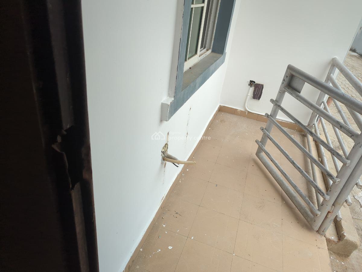 This Classic 3-bedroom Is Brimming with Potential. Your Chance to Grab, Meadow Estate, Ogombo, Ajah, Lagos, Flat / Apartment for Rent