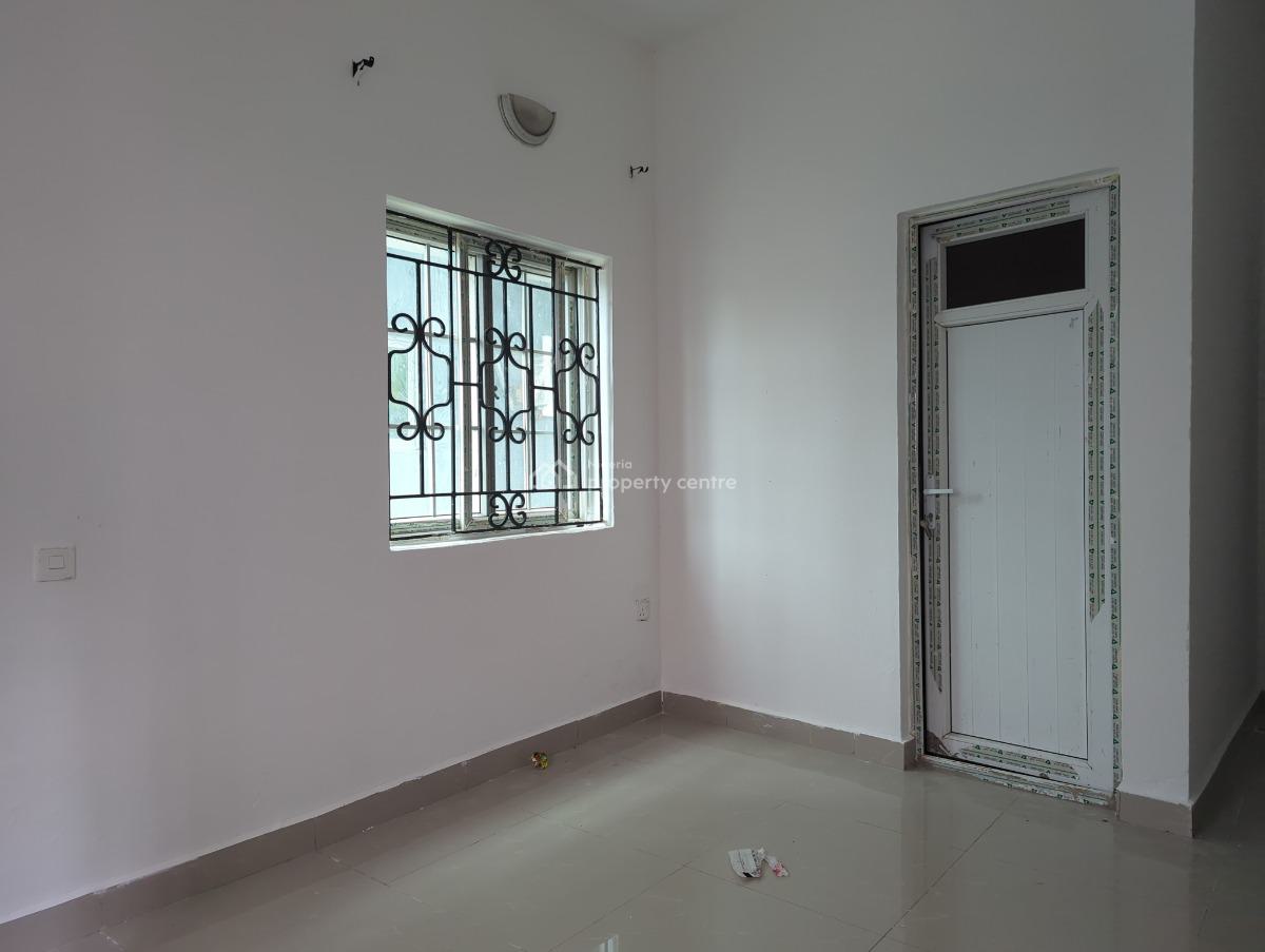 This Classic 3-bedroom Is Brimming with Potential. Your Chance to Grab, Meadow Estate, Ogombo, Ajah, Lagos, Flat / Apartment for Rent